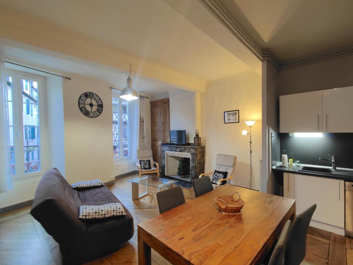 Appartement centre-ville pour séjour et cure Bagnères-de-Bigorre Extérieur photo