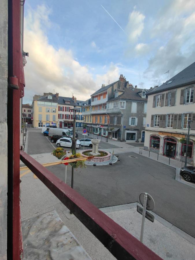Appartement centre-ville pour séjour et cure Bagnères-de-Bigorre Extérieur photo